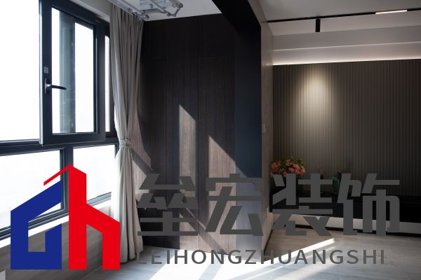 142㎡現(xiàn)代簡(jiǎn)約丨 黑白格調(diào)下的溫柔空間！