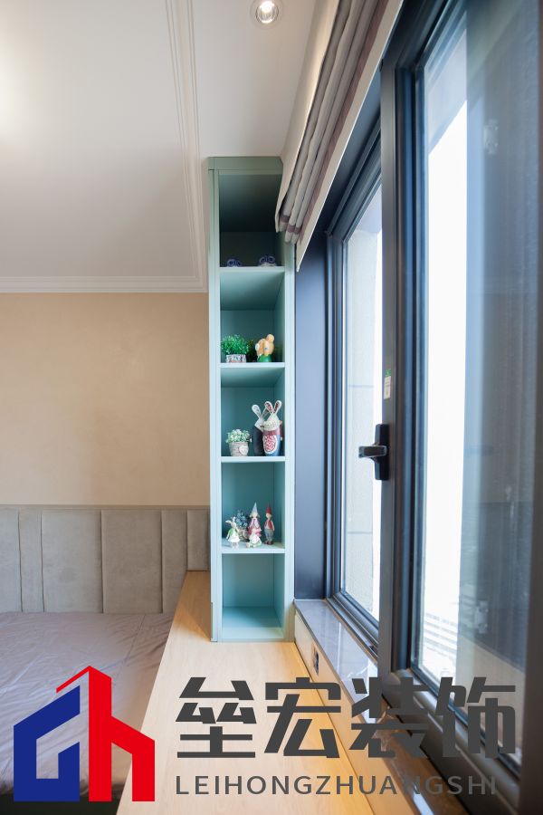 142㎡現(xiàn)代簡(jiǎn)約丨 黑白格調(diào)下的溫柔空間！