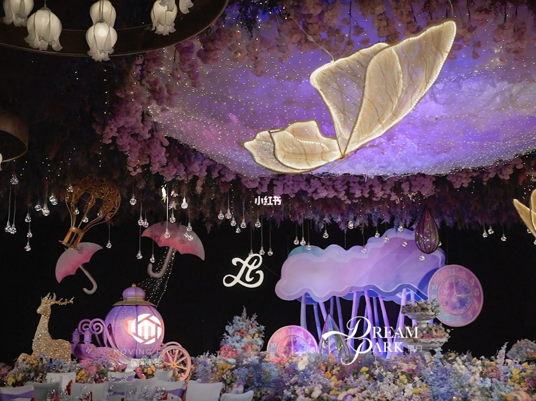 泉州哪些場地適合小型婚禮_廈門婚禮場地布置_羽毛球場地燈光布置