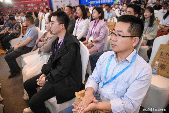 廈門(mén)室內(nèi)裝修協(xié)會(huì)_廈門(mén)市室內(nèi)裝飾協(xié)會(huì)_廈門(mén)室內(nèi)裝飾協(xié)會(huì)會(huì)長(zhǎng)