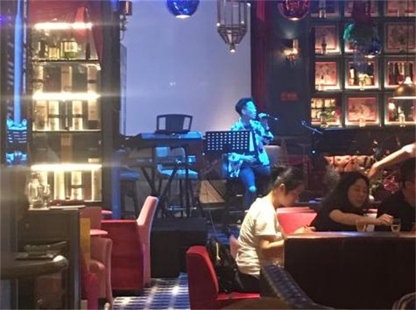 響音樂(lè)酒吧加盟費(fèi)