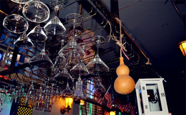 響音樂(lè)酒吧加盟費(fèi)