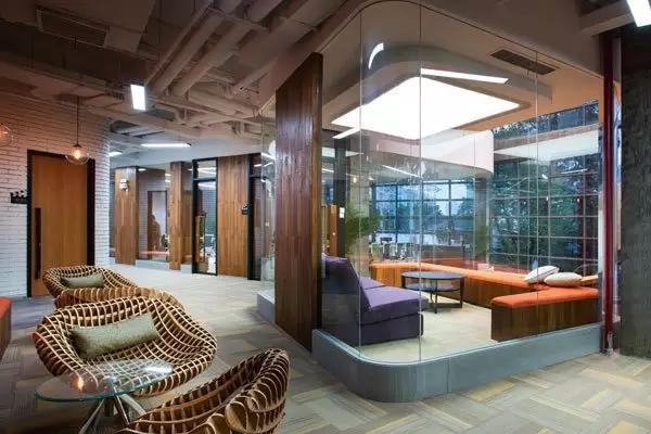 廈門(mén)辦公裝修設(shè)計(jì)公司_廈門(mén)辦公室裝修公司_廈門(mén)辦公室裝修設(shè)計(jì)