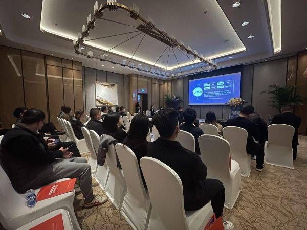 智裝未來(lái) 合作共贏 曠遠(yuǎn) e 家平臺(tái)推介會(huì)在廈門(mén)圓滿舉行