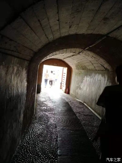 廈門(mén)生日?qǐng)鼍安贾胈廈門(mén)過(guò)生日的觀(guān)景餐廳_廈門(mén)布置生日?qǐng)鼍暗牡胤?/></p>
<p style=