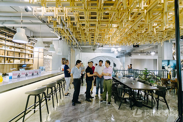 廈門(mén)裝修工程公司排名榜_廈門(mén)十強(qiáng)裝修公司_廈門(mén)裝修隊(duì)