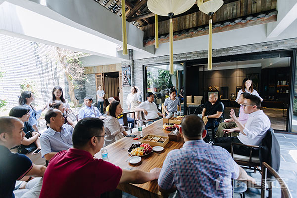 廈門(mén)十強(qiáng)裝修公司_廈門(mén)裝修工程公司排名榜_廈門(mén)裝修隊(duì)