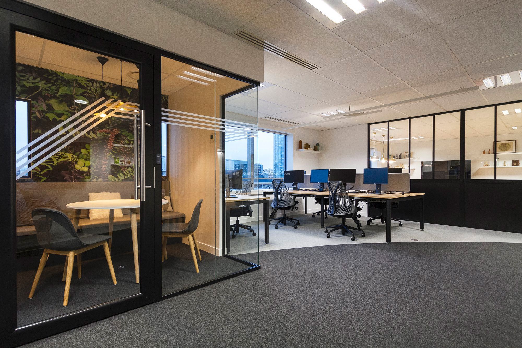 辦公室裝修廈門_廈門辦公裝修室布局圖_廈門辦公裝修室設(shè)計(jì)公司