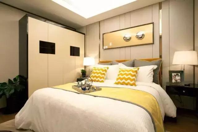 150㎡戶型四間朝南，一個(gè)創(chuàng)新的戶型，我不允許它有1㎡的浪費(fèi)。