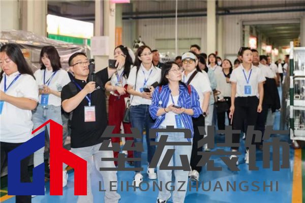 新質(zhì)生產(chǎn)力 “碳”領(lǐng)未來——全國百家媒體走進(jìn)四季沐歌空氣能熱泵超級工廠活動成功舉行