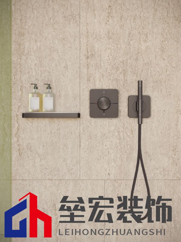 圖片包含 室內(nèi), 小, 桌子, 房間 描述已自動(dòng)生成