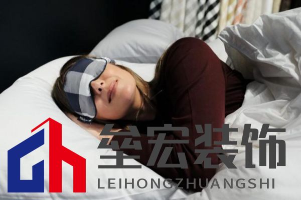 致敬不被定義的她，海絲騰以好眠綻放女性力量