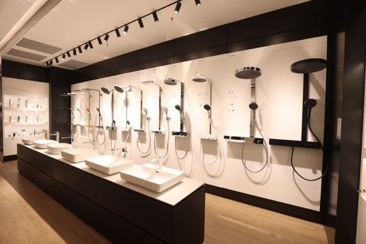 房間的擺設布局中度可信度描述已自動生成